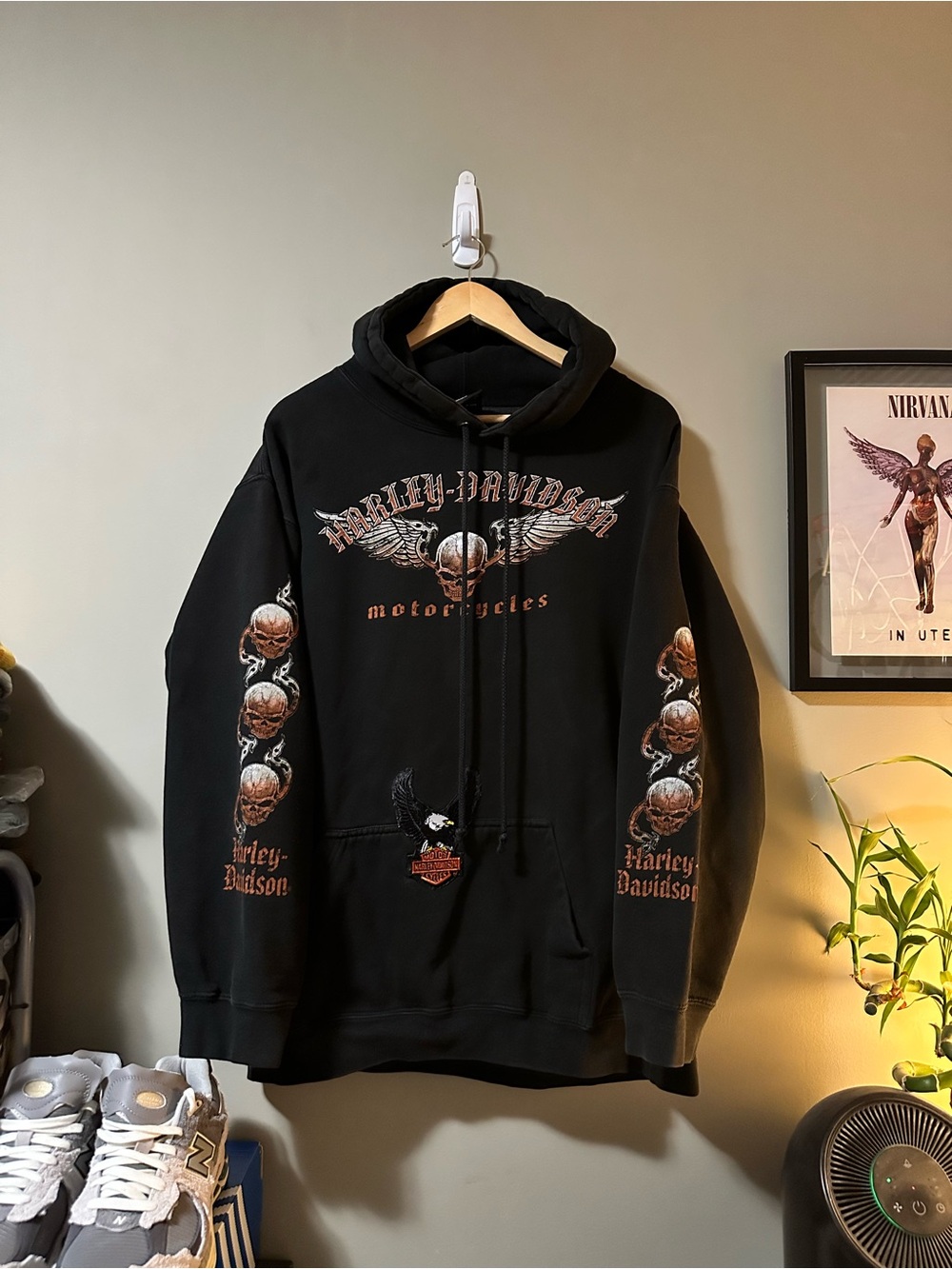 Y2K Harley-Davidson Black Hoodie with Orange Skull Sleeve Graphics